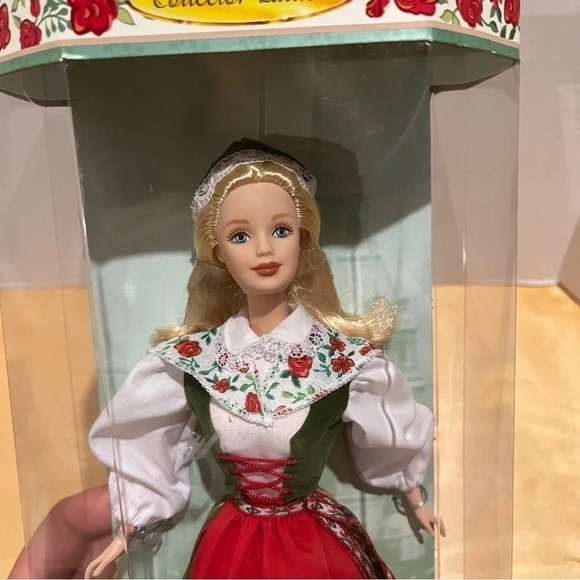 1999 Swedish Barbie Dolls of the World Collector Edition Doll Mattel NEW IN BOX - Picture 2 of 8